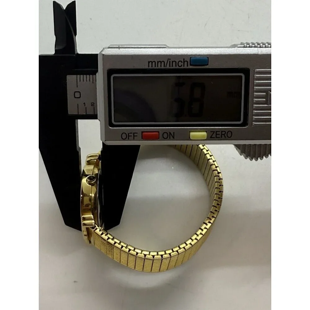 Vintage Wrangler Women's Gold Tone Watch MOP Dial Stretch Bracelet W1264QB V377